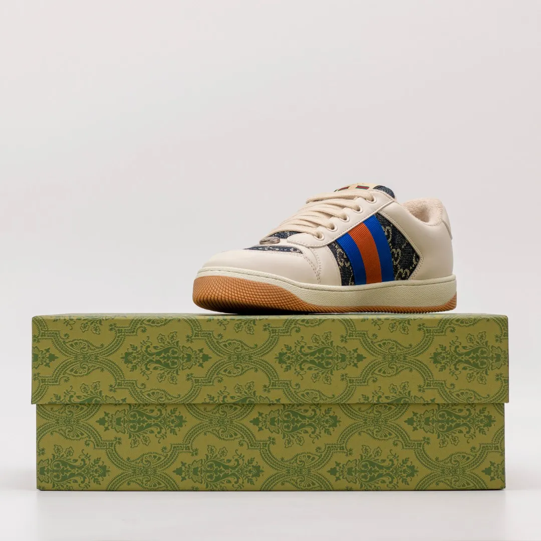 Ex-factory price 620 [Higher version] GUCCI casual sports distressed small dirty shoes, polished cowhide fabric, hand-made distressed effect!  Original terry cloth, delicate, soft, comfortable and breathable. Privately molded steel-stamped two-color original TPU outsole (lower layer is wider, upper layer is narrower) to differentiate the wrong version of the outsole in the market. Fabric, material, outsole, detail comparison SIZE: 34-41, 38-45 regular size (women's 34, 41, men's 38, 45 customized, non-returnable and non-exchangeable) (women's colors and men's models need to be customized)